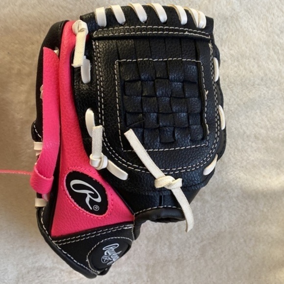 Children’s‎ Rawlings Players 9 In. T-Ball Glove (Pink) - Picture 4 of 9
